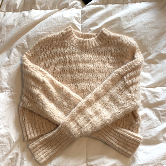 Aritzia Lune Sweater - Picture 2 of 4